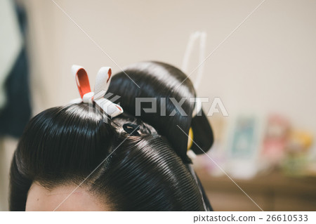 bunkin takashimada, bridal high topknot, bride 26610533