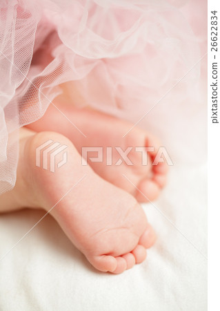 Little baby girl - feet, macro 26622834