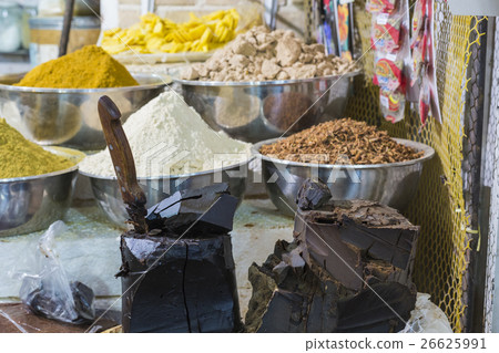 Colorful spices on the bazaar. Iran. Isfahan. 26625991