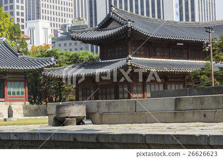 Deoksugung Palace in Seoul, South Korea. Deoksugung Palace in Seoul, South Korea. 26626623