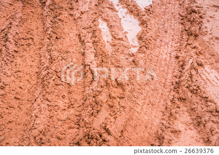 Mud road after the rain . 26639376