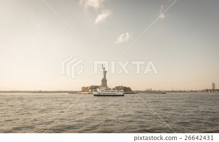 Statue of Liberty, New York City , USA . ( Filtered image processed vintage effect. ) Statue of Liberty, New York City , USA . ( Filtered image processed vintage effect. ) 26642431