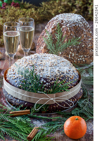 Panettone And Champagne 26642841