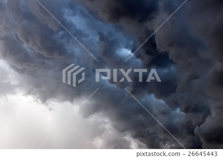 Dark Clouds before Thunderstorm Dark Clouds before Thunderstorm 26645443
