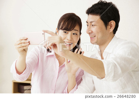 已婚夫婦智能手機可視電話smaho自拍夫婦女性家庭男性主婦 26648280