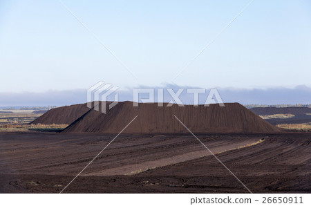 extraction of peat 26650911