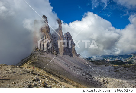 Three peaks. National Park Tre Cime di Lavaredo Three peaks. National Park Tre Cime di Lavaredo 26660270