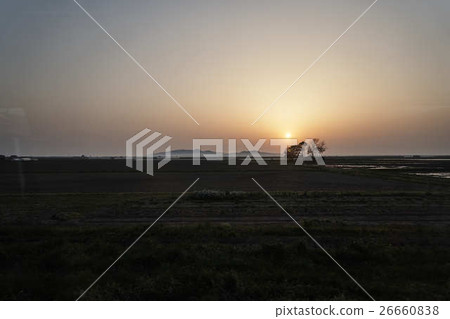 暮光之城度假村的車窗 暮光之城度假村的車窗 26660838