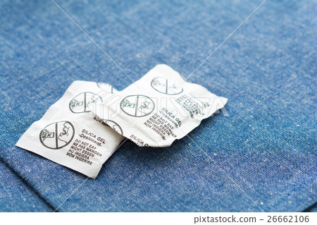 Desiccant or silica gel 26662106