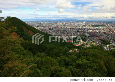 札幌的街道從初秋的大倉山看到 26664033