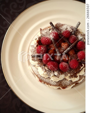 Forenoir (vertical position high angle) Forenoir (vertical position high angle) 26666507