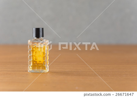 perfume bottle style perfume bottle style 26671647