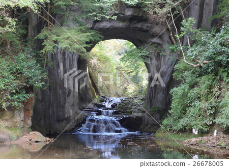 Cave Falls Kamuiwa Cave 26678005