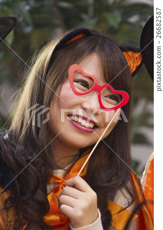 參加萬聖節聚會的女性 26682587