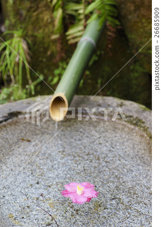 泉水和竹子，砂漿，刺 26685909