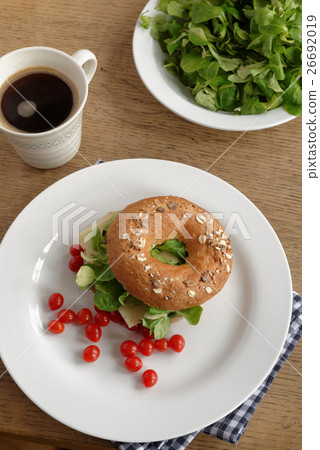 Bagel sandwich Bagel sandwich 26692019