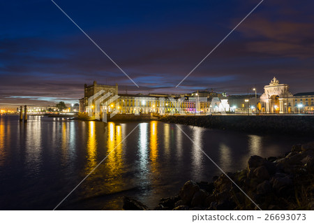 Night on river Tejo (Lisbon, Portugal) Night on river Tejo (Lisbon, Portugal) 26693073