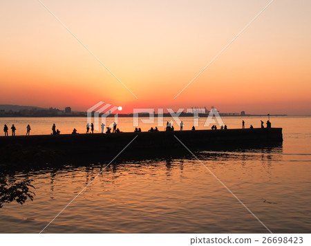 夕陽下的淡水河邊 26698423