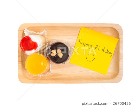 Happy birthday wording on wooden tray with cakes 26700436