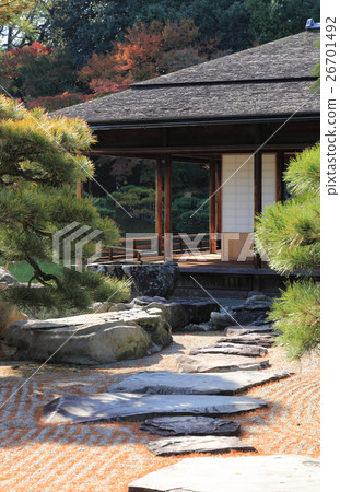 特別景點“Ritsurin Koen”Lidaru勺tsukui繁榮的月亮(另一邊是Kaede岸) 特別景點“Ritsurin Koen”Lidaru勺tsukui繁榮的月亮(另一邊是Kaede岸) 26701492