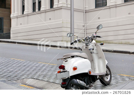 Road side scooter 26701826