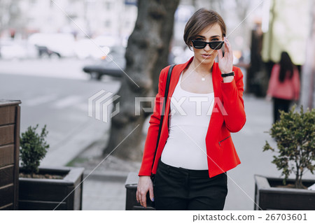 beautiful young woman 26703601