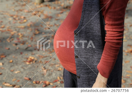 Pregnant woman Pregnant woman 26707756