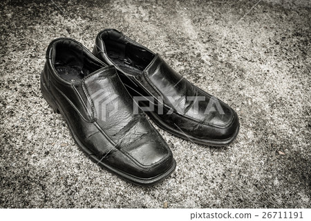 Black old shoes Black old shoes 26711191