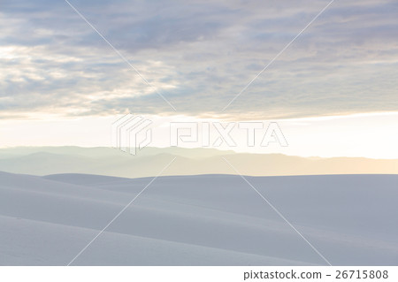 White sands 26715808