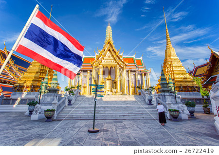 Asian woman praying with Wat phra kaew 26722419