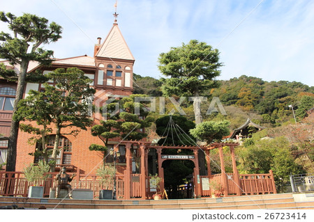 Windmill chicken building Kobe Kitano cho Windmill chicken building Kobe Kitano cho 26723414