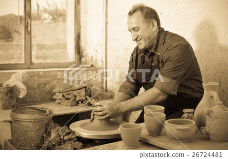 Master among the pottery Master among the pottery 26724481