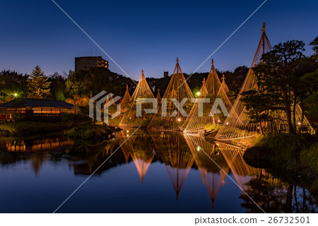 Swan garden in Nagoya autumn and tea room light pond with lake and snow hanging up 26732501