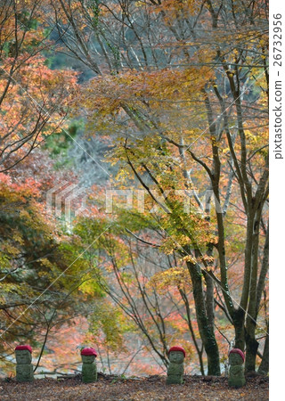 Kaya-in寺廟三木市Jizo葉子與紅色帽子 26732956