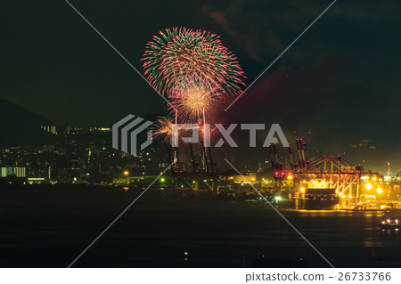 從大阪港區神戶海灘煙花節看 26733766