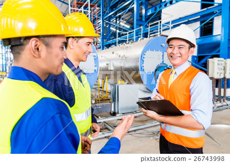 Asian factory worker and engineer as team 26743998