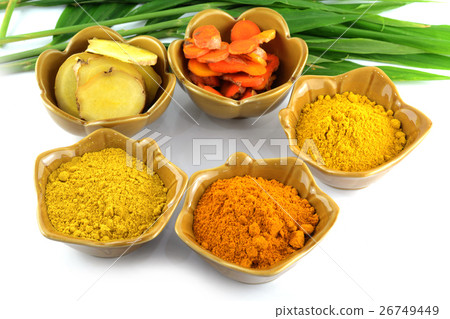 Turmeric roots and powder 26749449