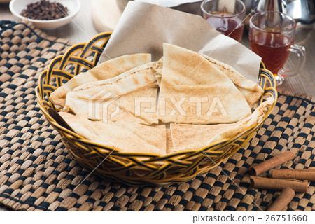arabic bread 26751660
