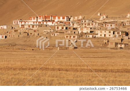 tsomoriri town in ladakh tsomoriri town in ladakh 26753466