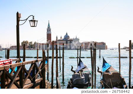 view of San Giorgio Maggiore from gondolas stop 26758442