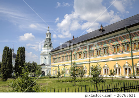 Kings' palaces. Holy Trinity St. Sergius Lavra. Se 26763621