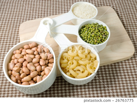 Pasta, Rice, Peanuts and Mung Beans Pasta, Rice, Peanuts and Mung Beans 26763775