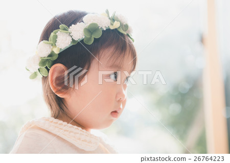 2 years old, girl, young girl 26764223