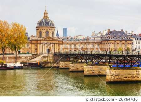 Pont des Arts leading to the Institut de France 26764436