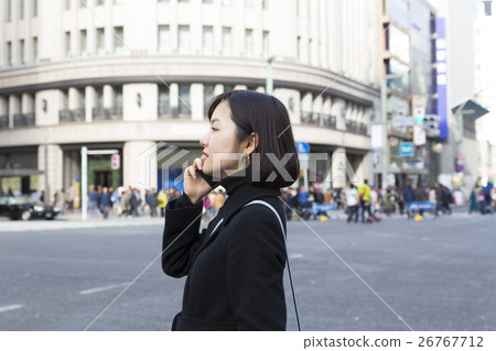 商業女性生活方式通用20外與智能手機配置文件Ginza Wako前面的對話 26767712