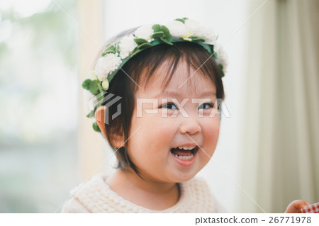 girl, young girl, garland 26771978