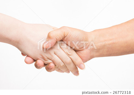 Male and female shaking hands 26772318
