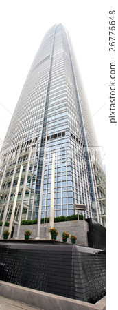 仰望摩天大樓 26776648