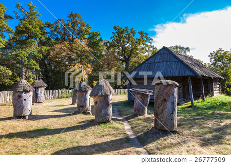 Retro bee hives and traditional ukrainian cottage Retro bee hives and traditional ukrainian cottage 26777509