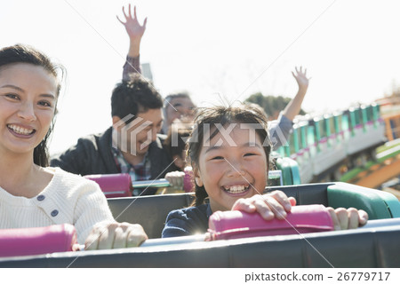 amusement park  26779717